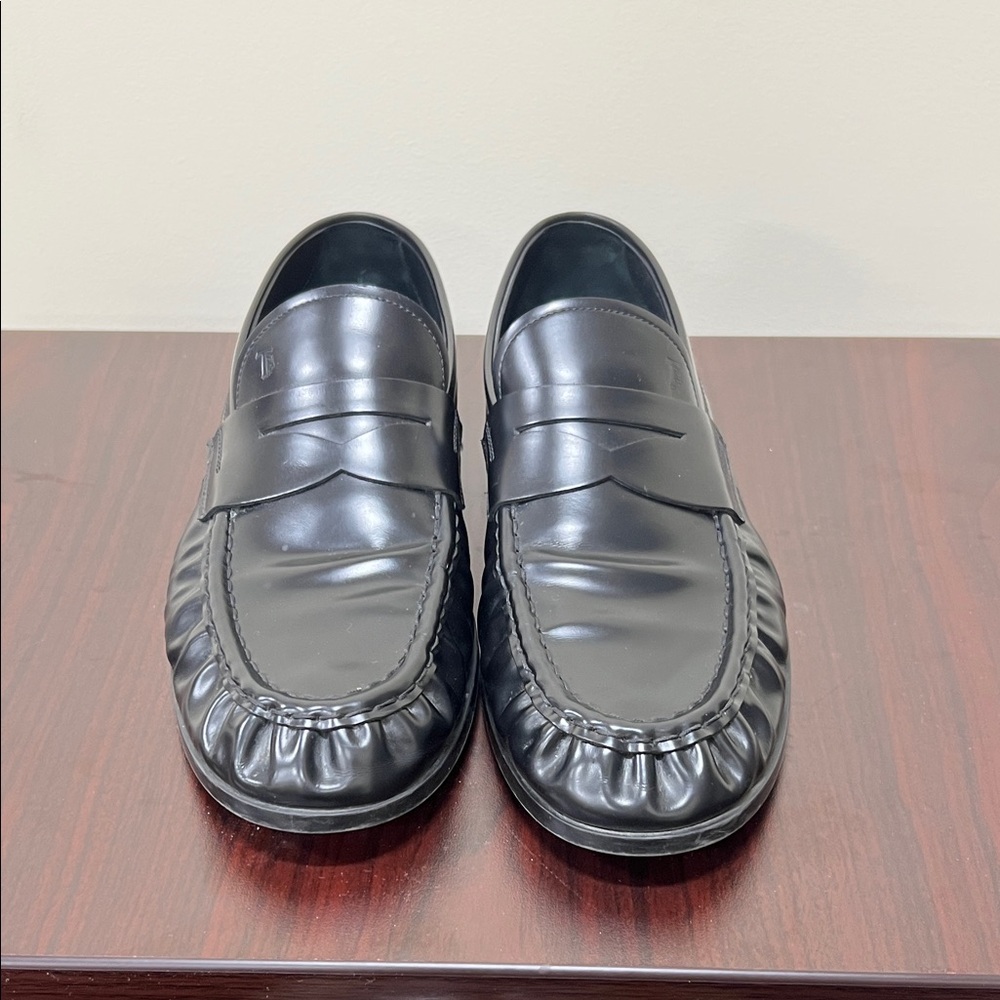 Tod's Classic Black Leather Loafers